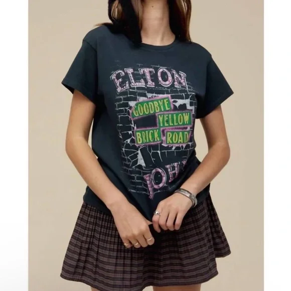 Daydreamer Medium NEW Elton John Goodbye Yellow Brick Road T-Shirt Grey - Picture 2 of 7